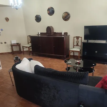 Aggelos Appartement *